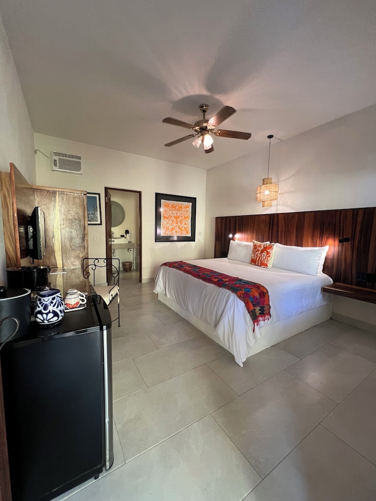 El Encanto Inn Hotel Spa And Suites 16/43