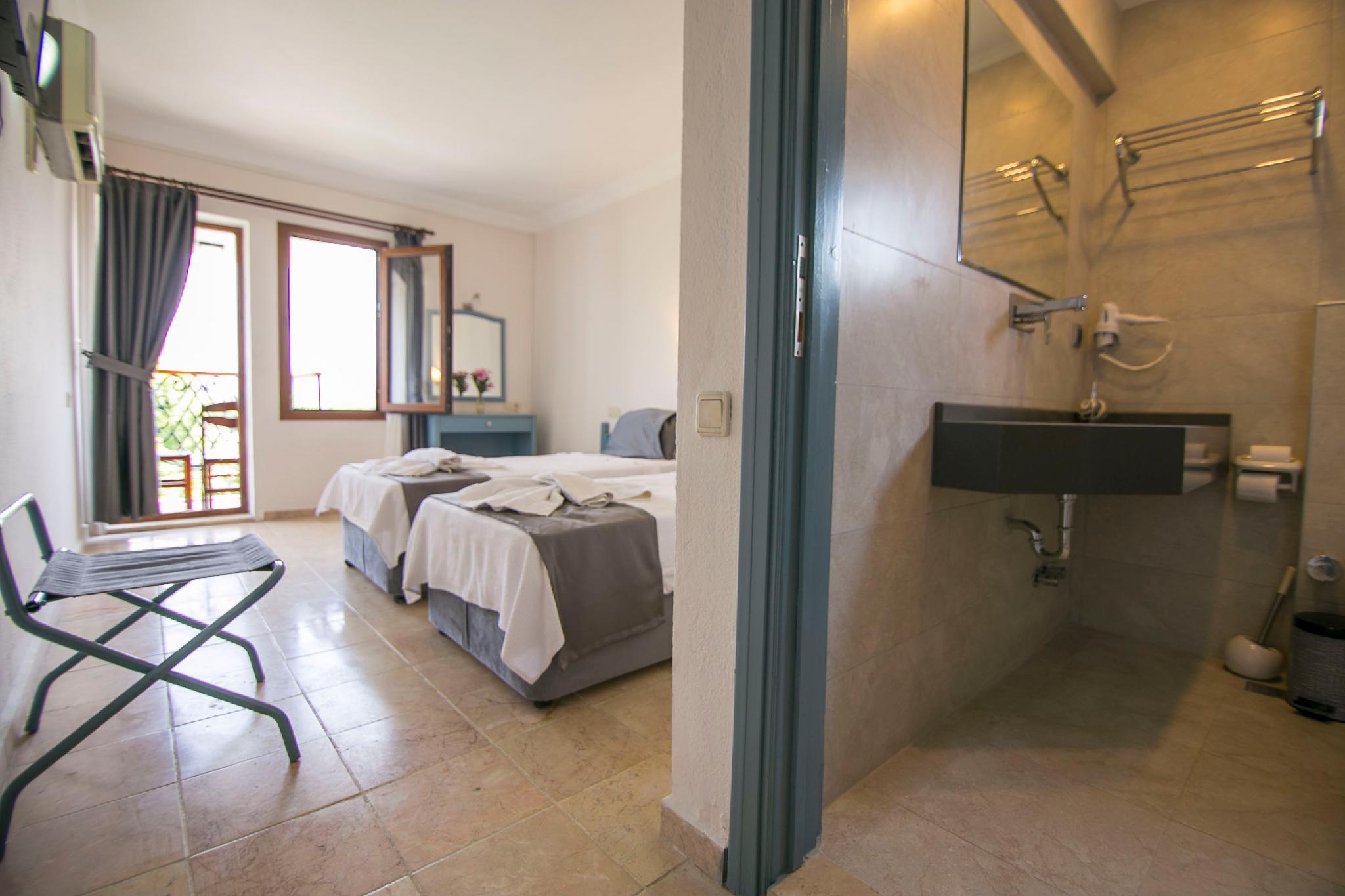 غرفة قياسية بسرير كوين، Kilim Hotel 4/4