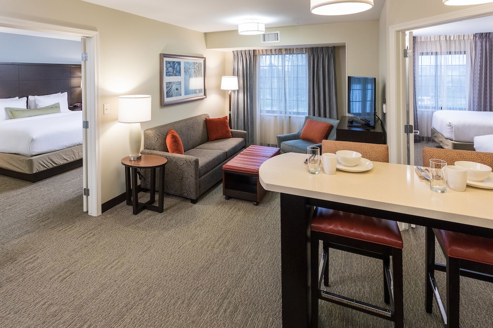 STAYBRIDGE SUITES OMAHA WEST 26/44
