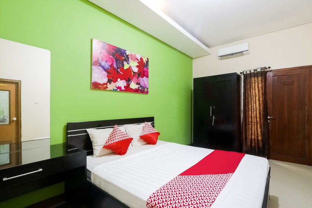 OYO 90193 D'waru Homestay Syariah 5/23
