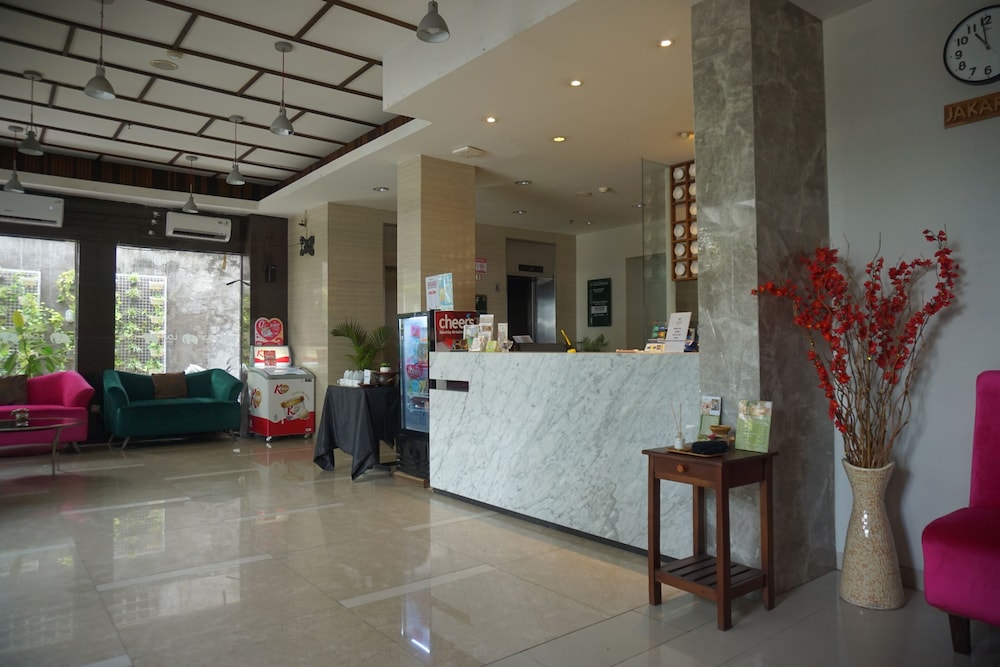 Loji Hotel Solo 11/64