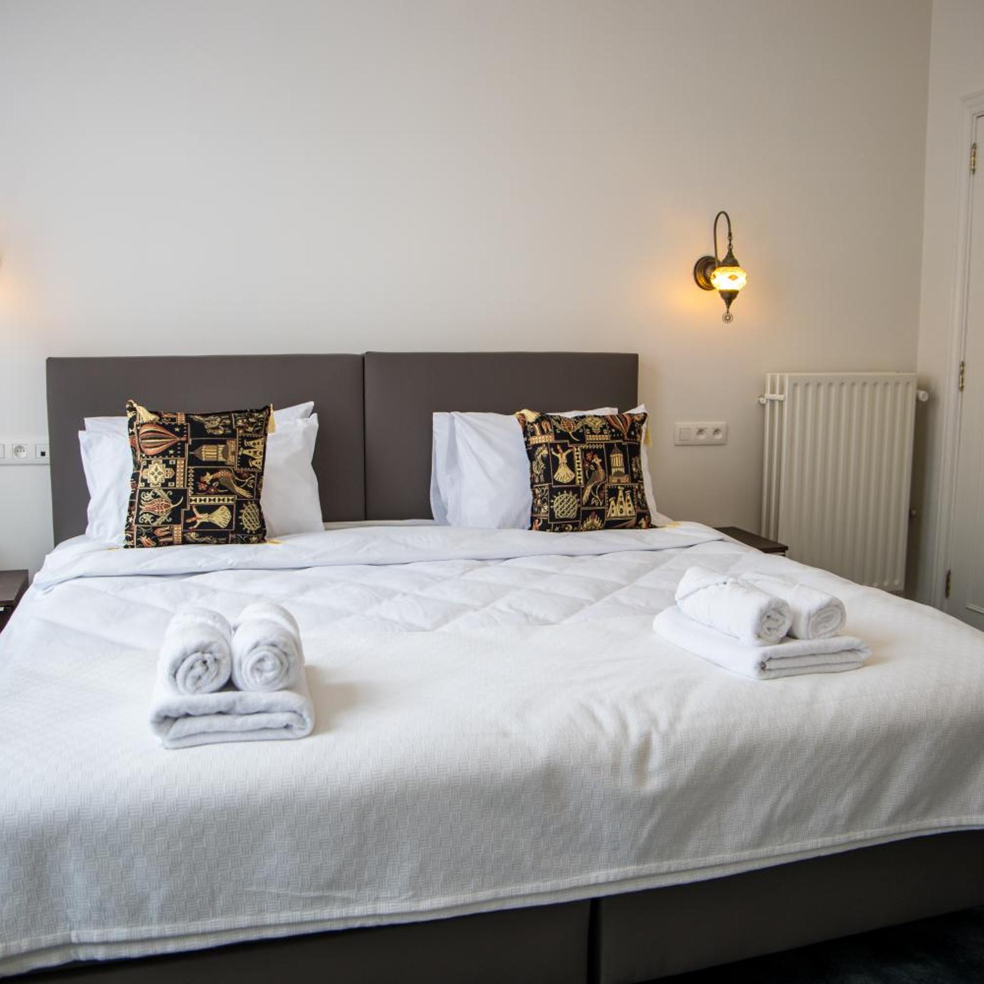Hotel Guzy 24/68