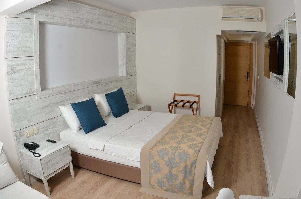 Tatlisu Kirtay Hotel 6/25
