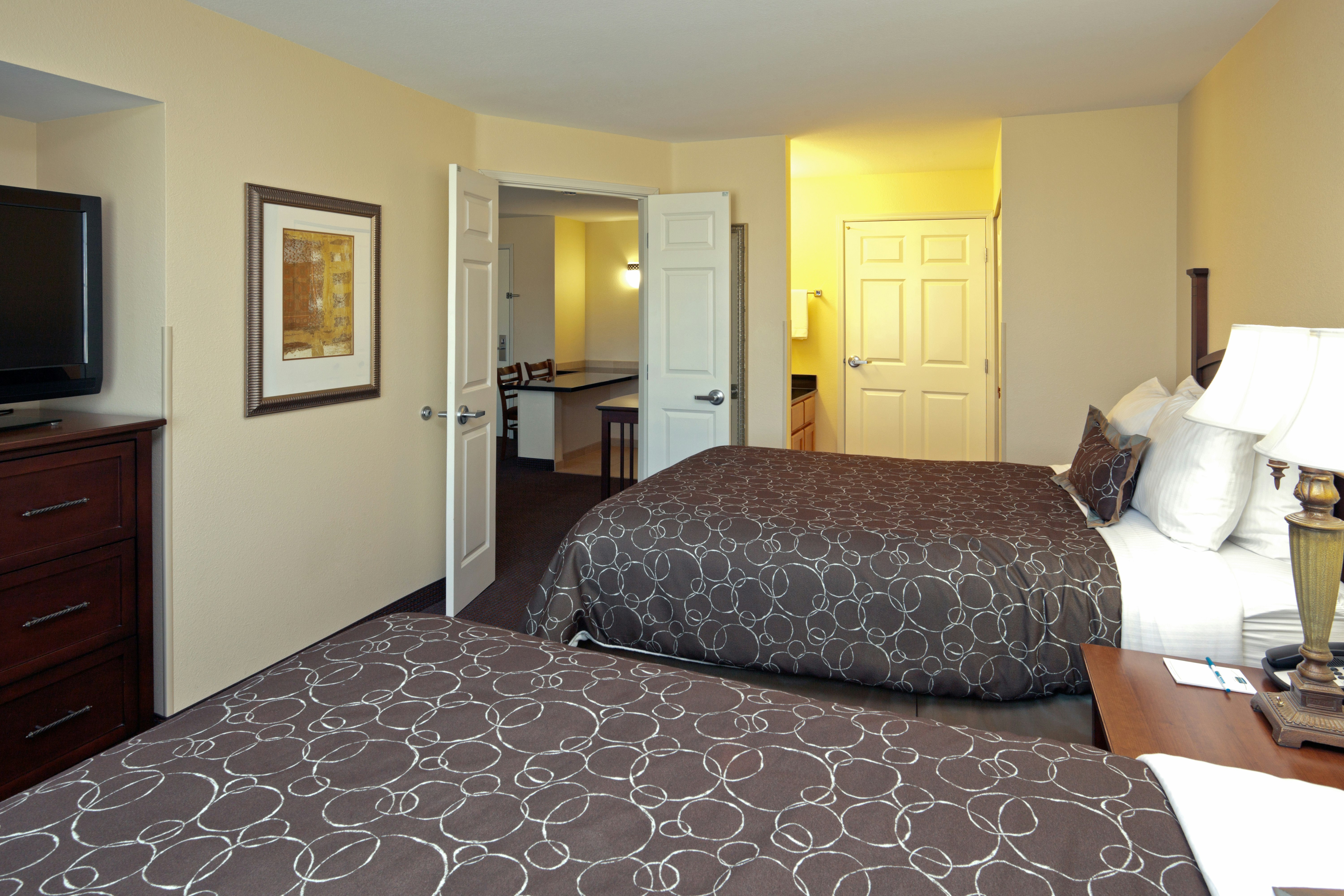 Staybridge Suites Rocklin - Roseville Area 16/64