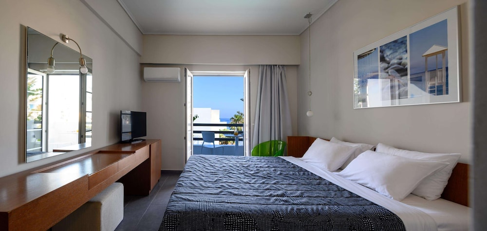 2 BEDROOMS, MAISONETTE, APARTMENT