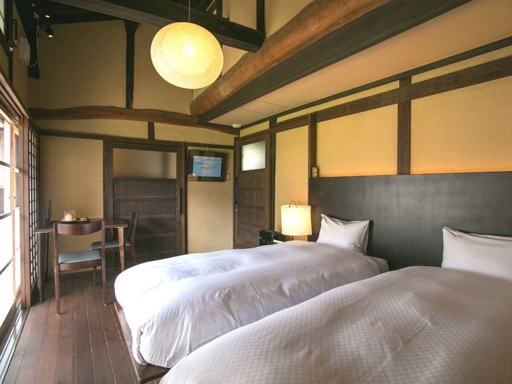 EN Takeda Castle Town Hotel 11/59