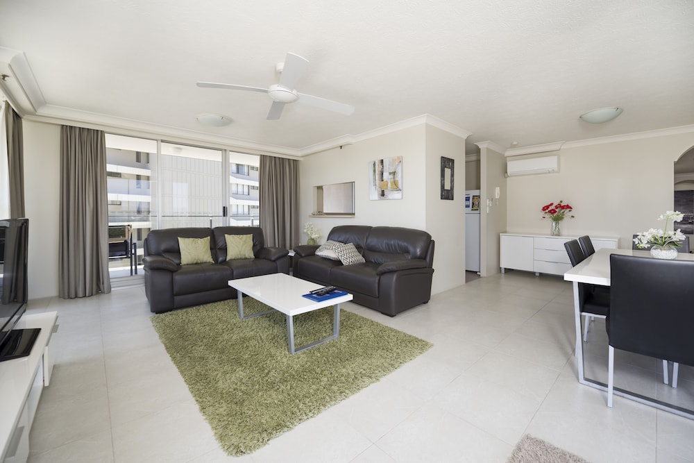 Sunbird Beach Resort 42/67