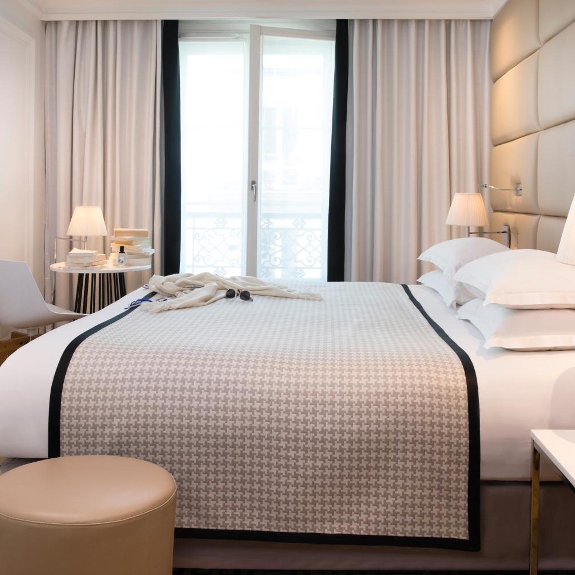 Adjoining, Family, Double Bed
