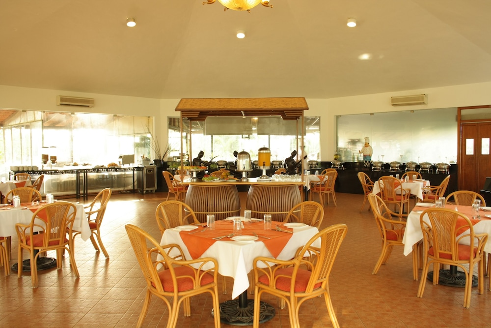 CHARIOT BEACH RESORT 34/50