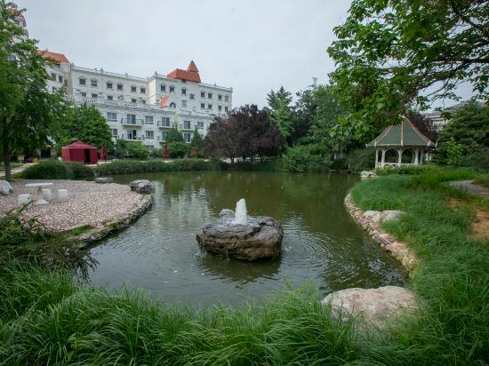 RGHCM Garden Resorts 20/21