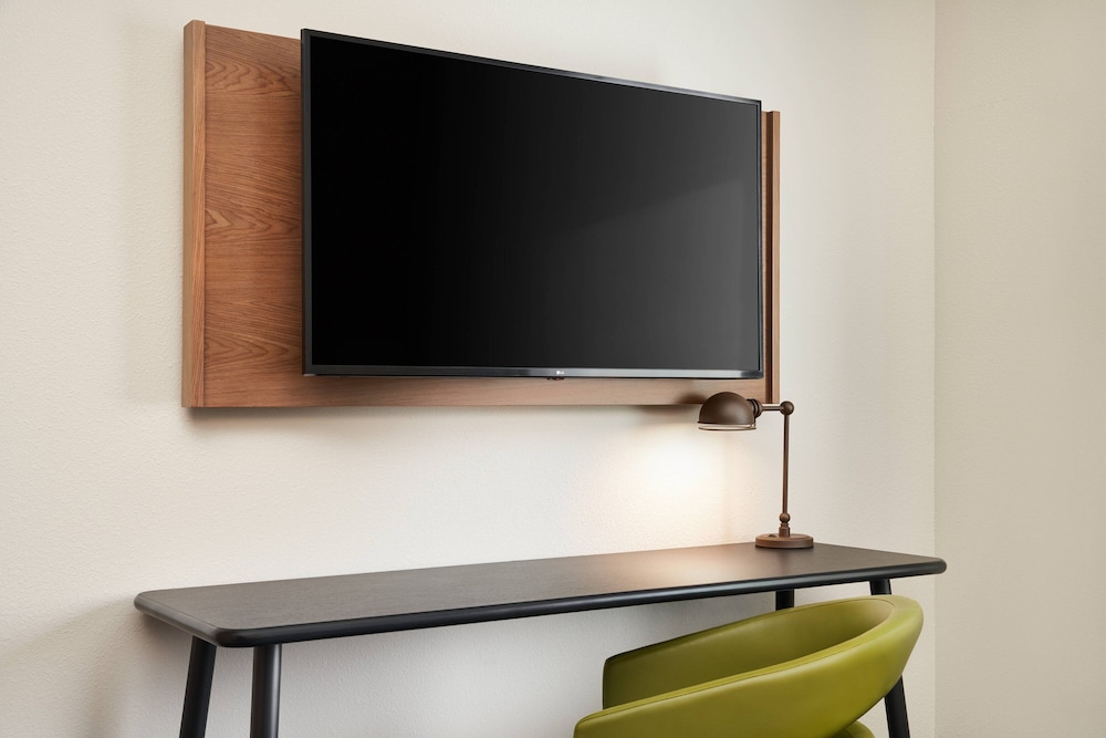 Fairfield Inn and Suites by Marriott Tampa Riverview 18/41