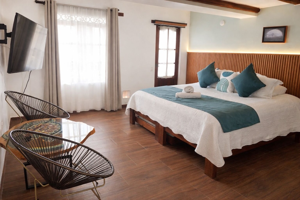 Hotel Boutique Cenit 12/49