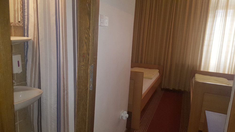 HI Hostel Zagreb 20/32