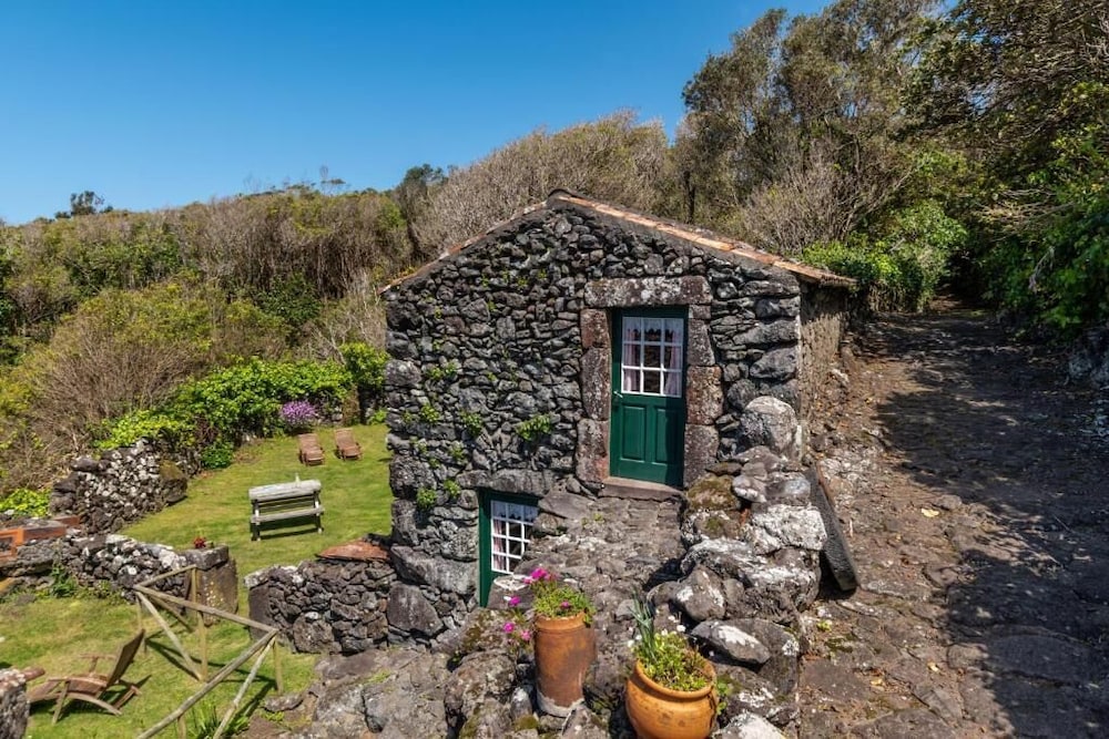 Aldeia da Cuada - Turismo de Aldeia 2/50