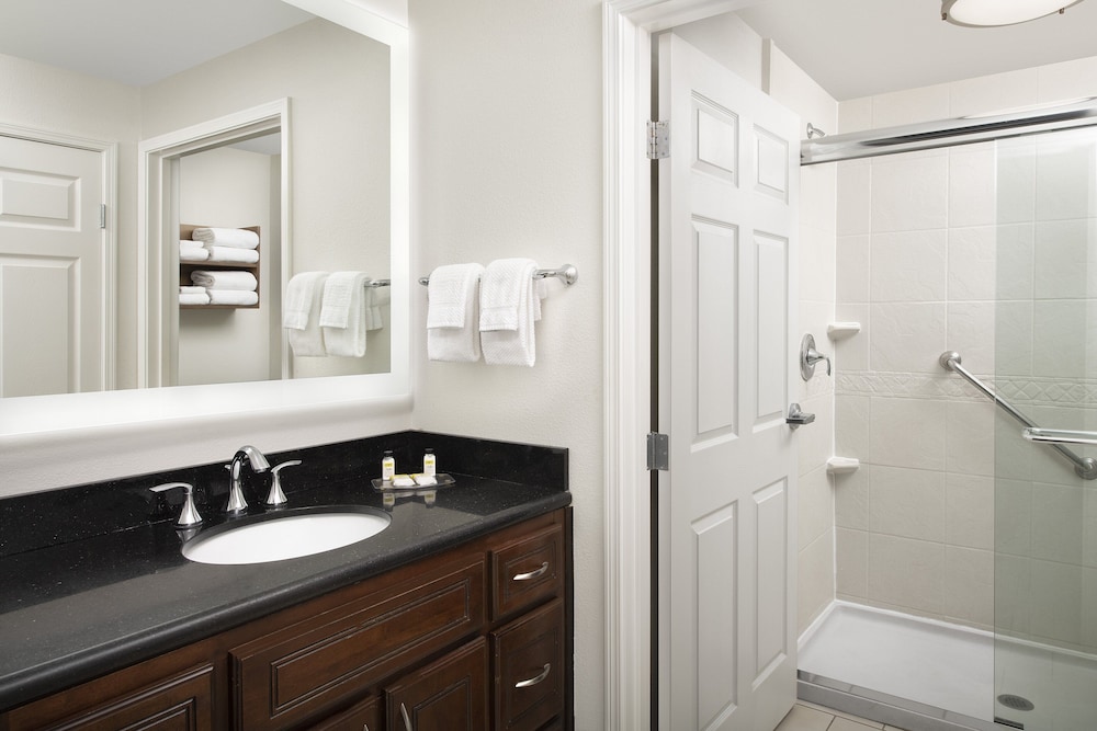 STAYBRIDGE SUITES COLUMBIA 22/78