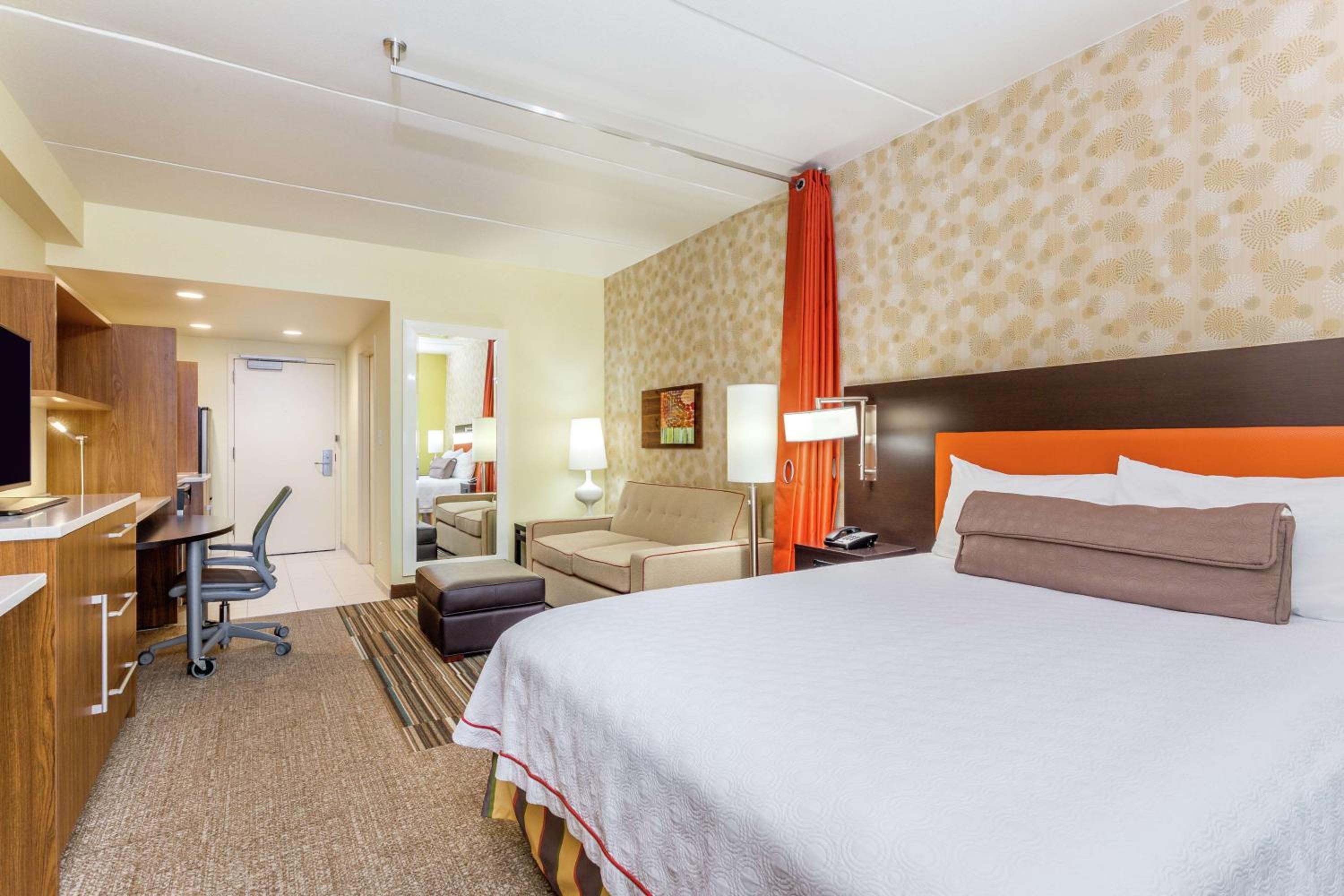 STUDIO, SUITE, QUEEN BED, ACCESSIBLE