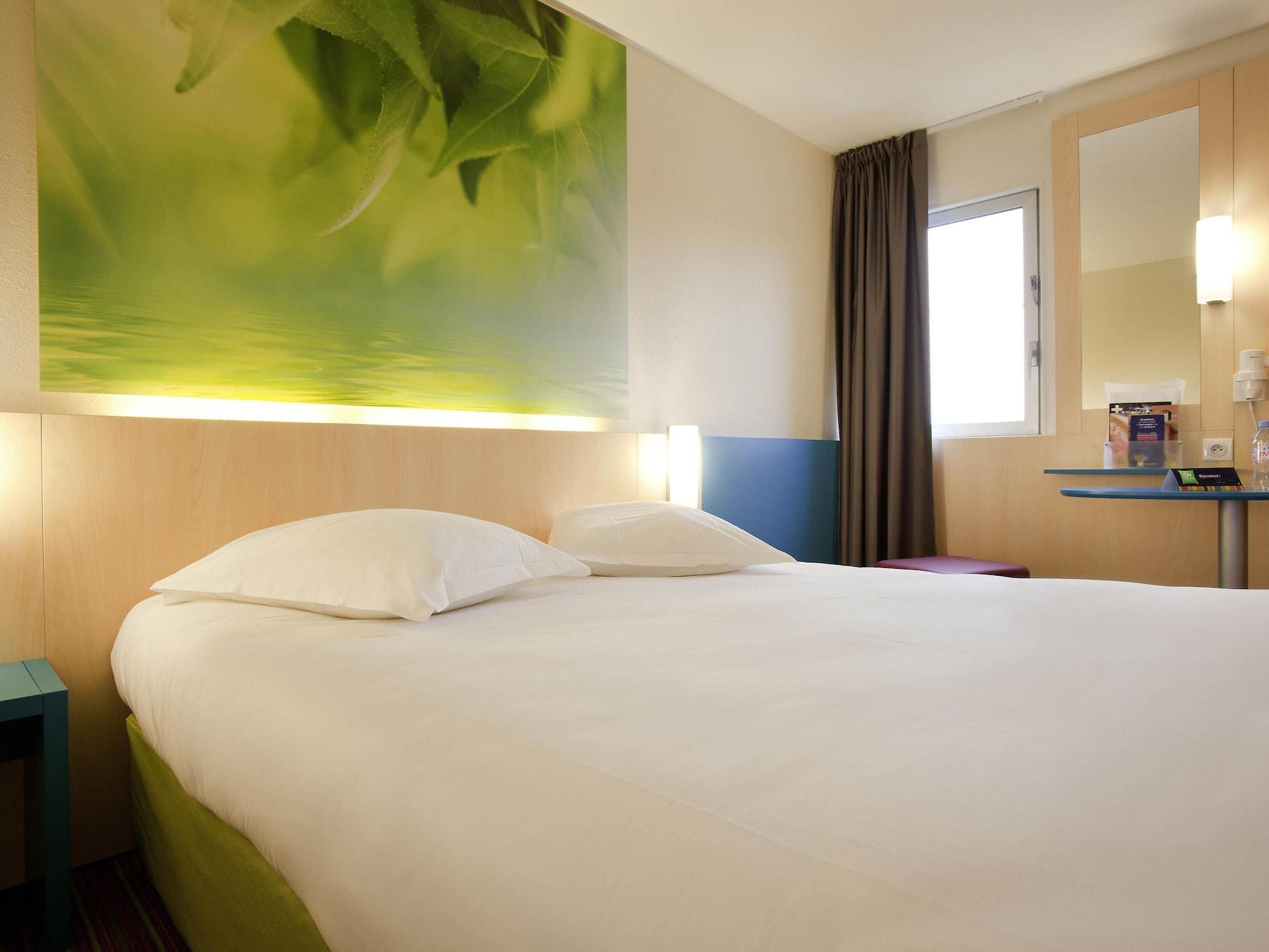 Standard, Multiple Beds