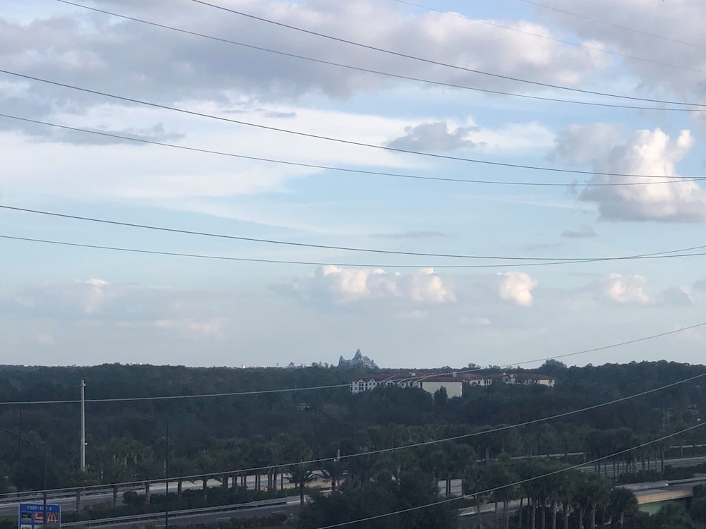 TownePlace Suites Orlando at Flamingo Crossings Town Center/Western Entrance 67/69