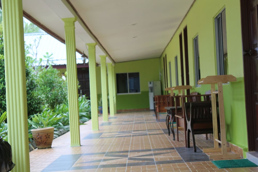 Tanjung Puteri Motel 17/41