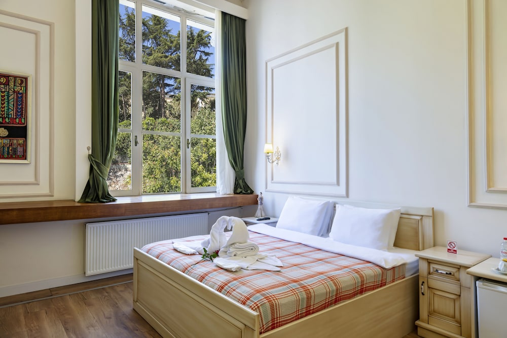 Cezayir Rooms 23/60