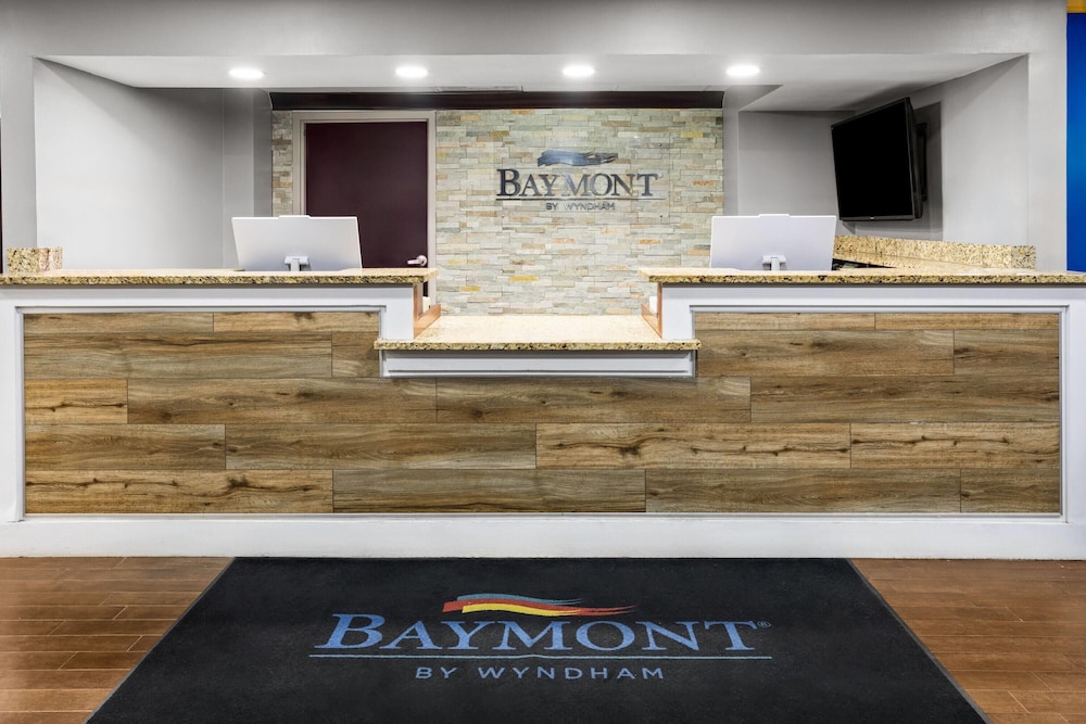 Baymont By Wyndham Fayetteville I-95 8/49