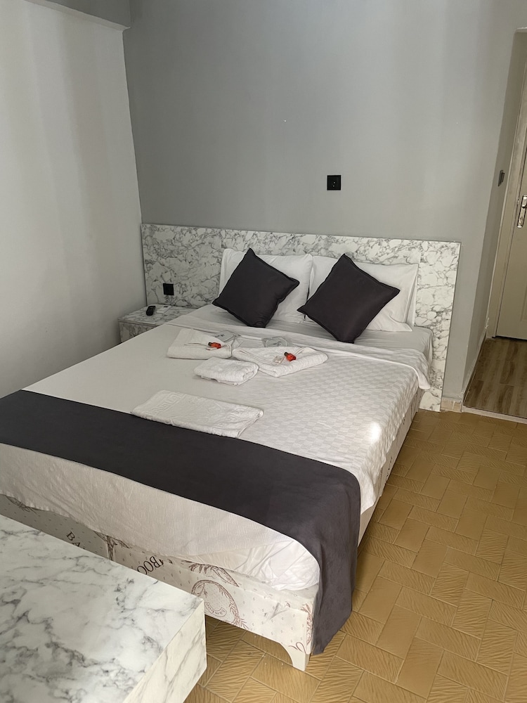 Ersoy Ege Apart Otel 14/50