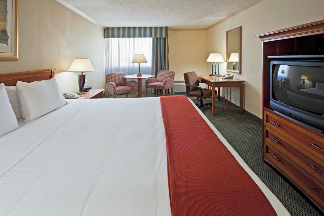 Holiday Inn Express Hotel And Suites Miami Hialeah Miami Lakes 15/51