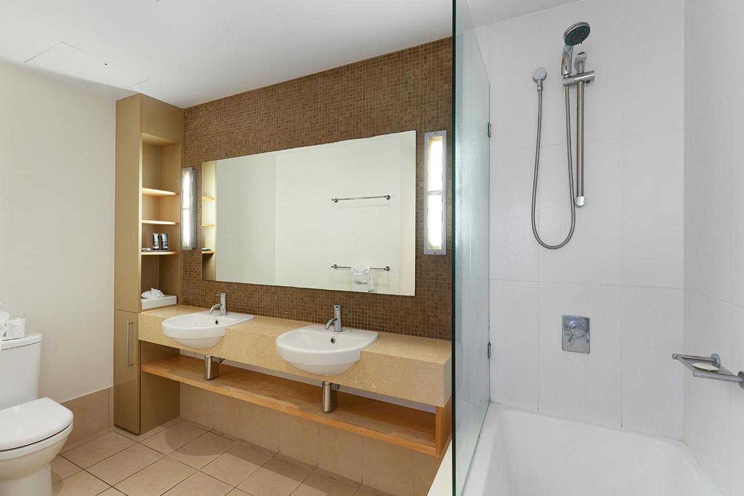 شقة بغرفتي نوم، The Boathouse Apartments 6/8