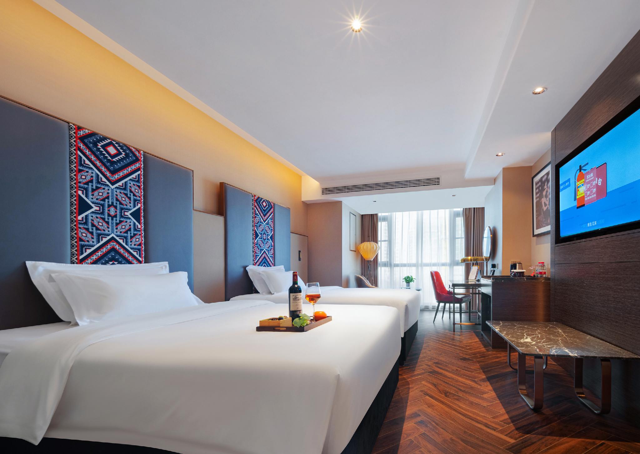 Standard, Twin Beds