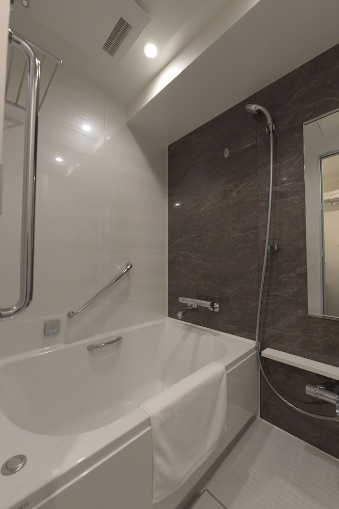 غرفة يابانية غربية عائلية ركنية، Hotel Brilio Asakusabashi 2/3