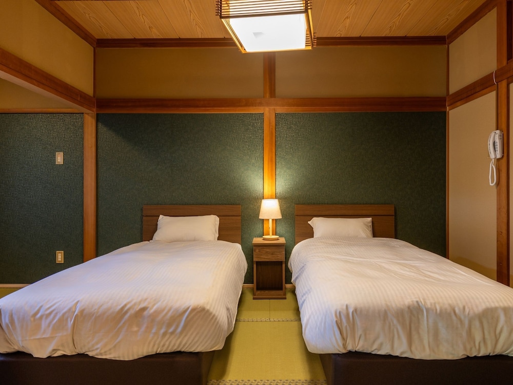 KOSHI NO YADO TAKASHIMAYA 11/50