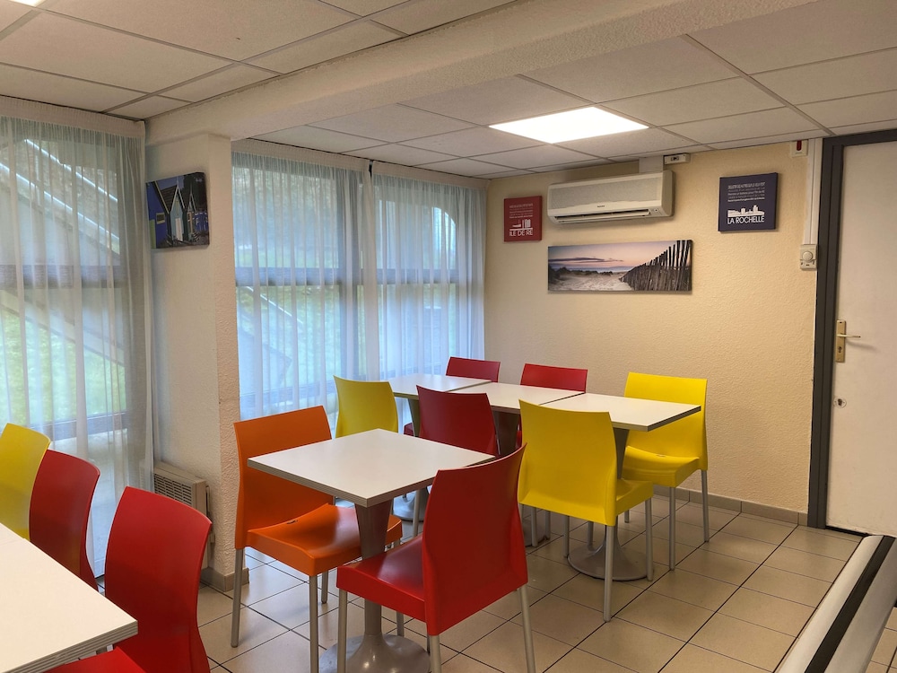 Premiere Classe La Rochelle Sud - Angoulins 44/57