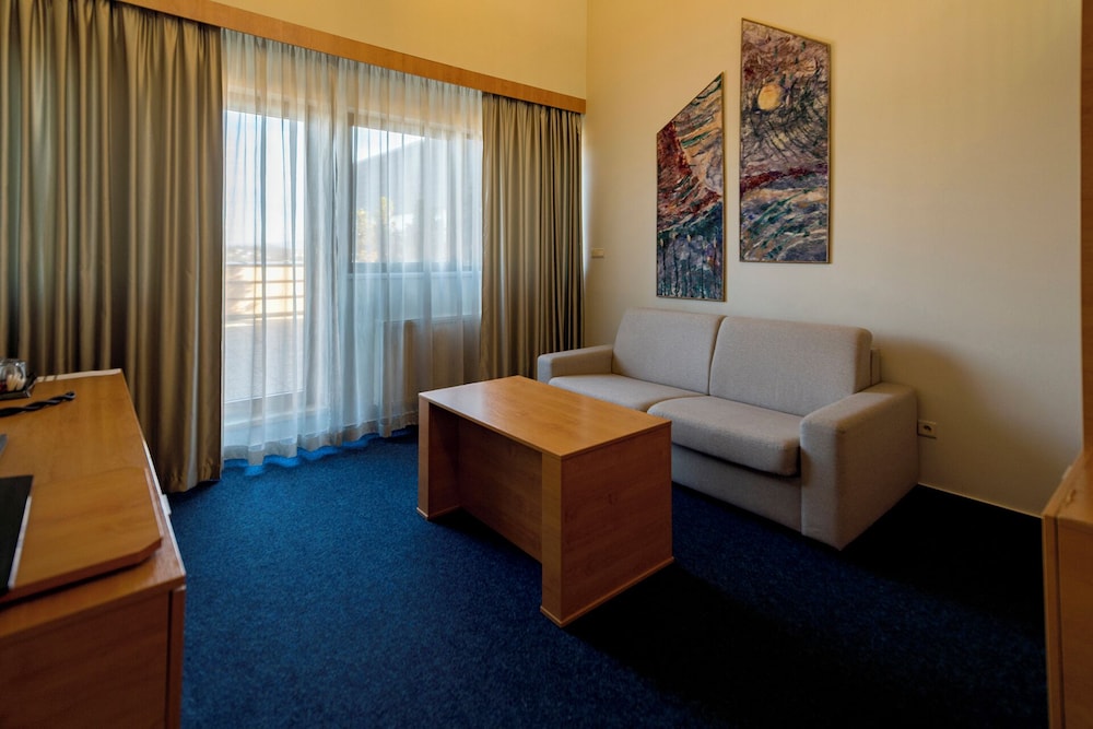 Hotel Aquacity Seasons 41/64