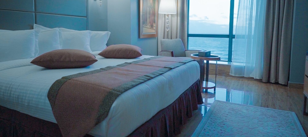 Hotel Le Beau Rivage Bleu 14/16