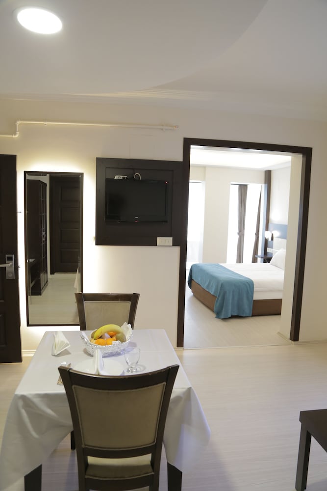 Hotel Buyuk Velic 65/76