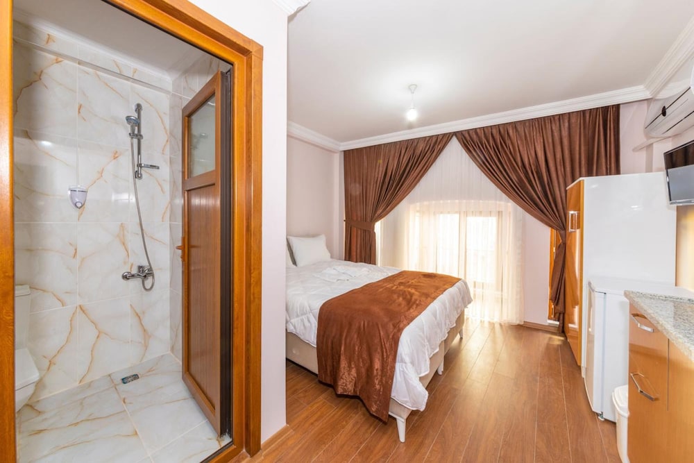 Tavra Hotel 24/34