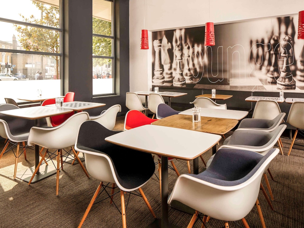 Ibis London Stratford 30/47