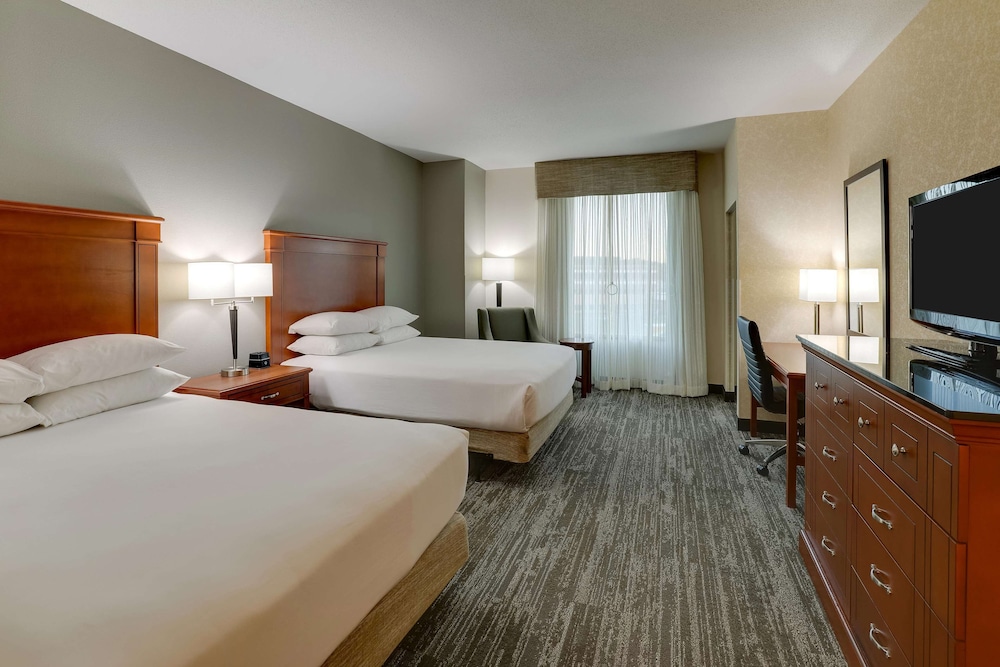 Drury Inn and Suites Kansas City Independence 12/38
