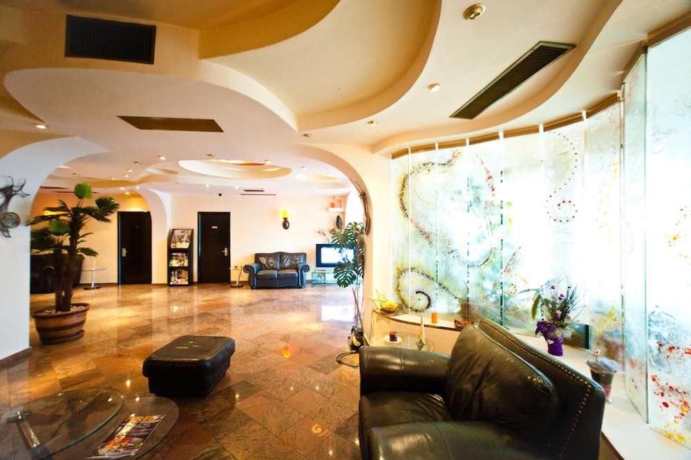 Class Hotel Constanta 8/24
