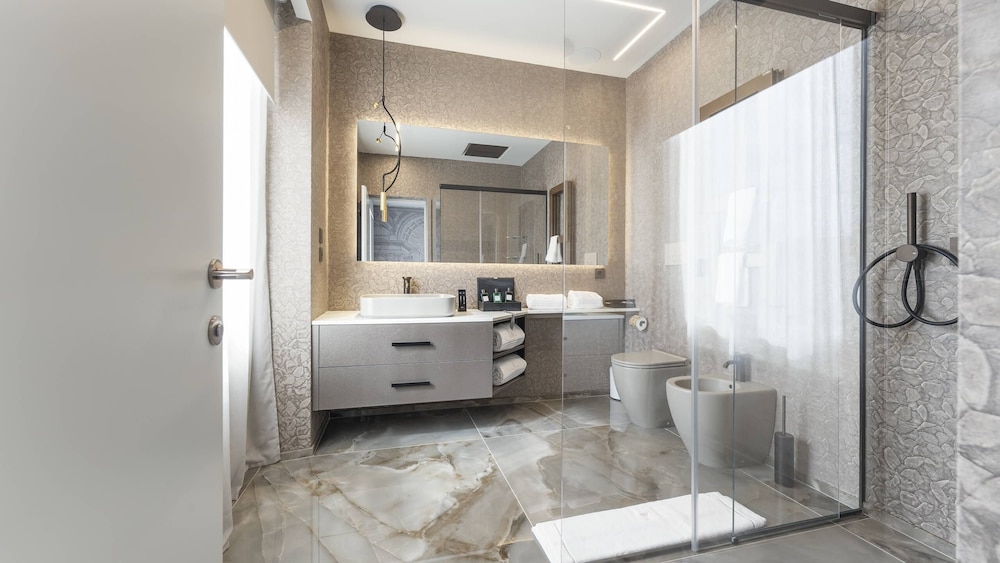 Tritone Luxury Suites Piazza del Popolo 27/29