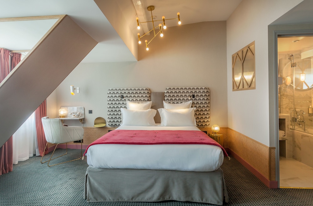 HANDSOME HOTEL BY ELEGANCIA 22/74