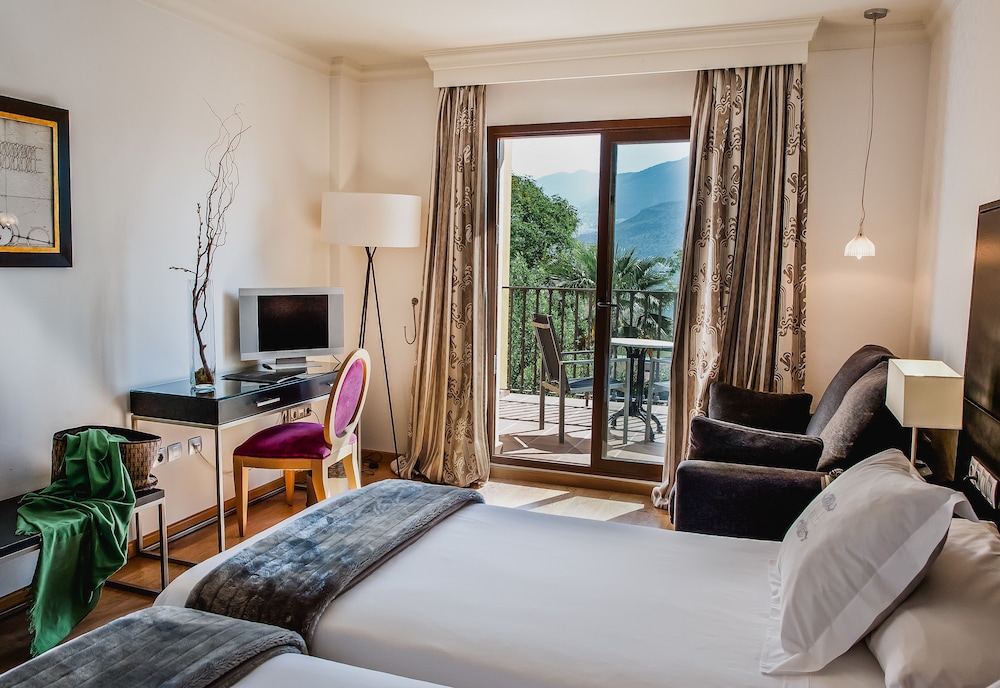 B bou Hotel La Vinuela & Spa 20/66