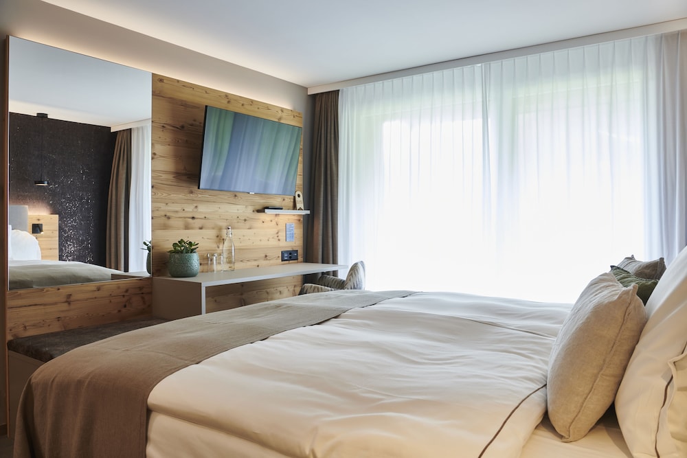 STANDARD, DOUBLE BED