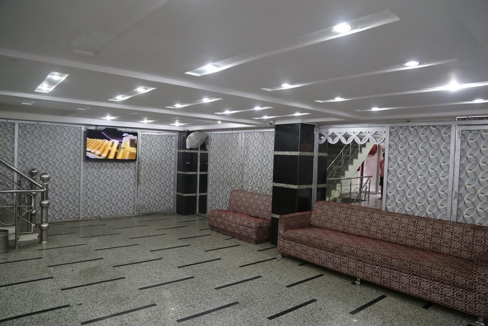 Hotel Blue Pearl Paharganj 4/50