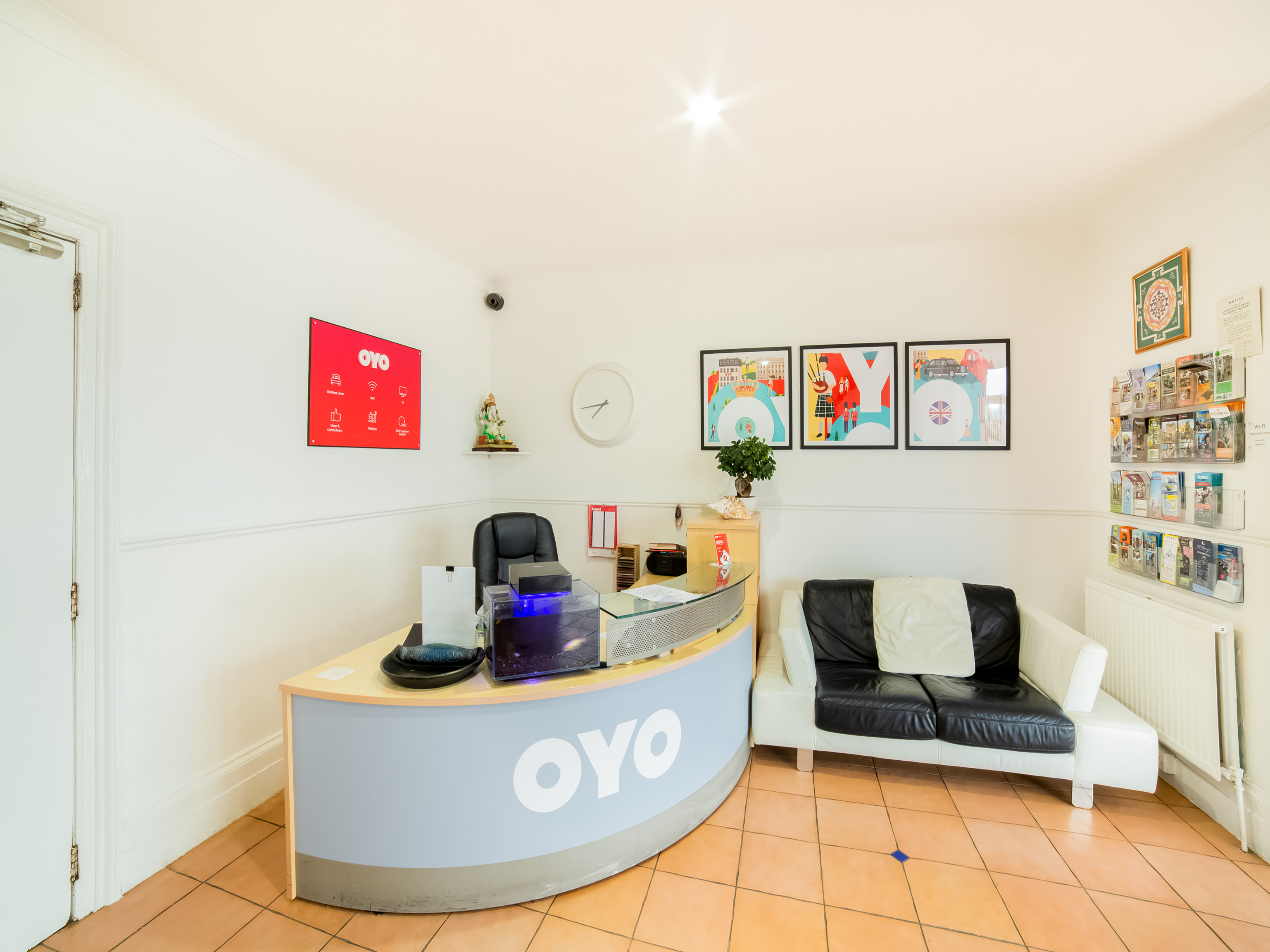 OYO Marina 8/60