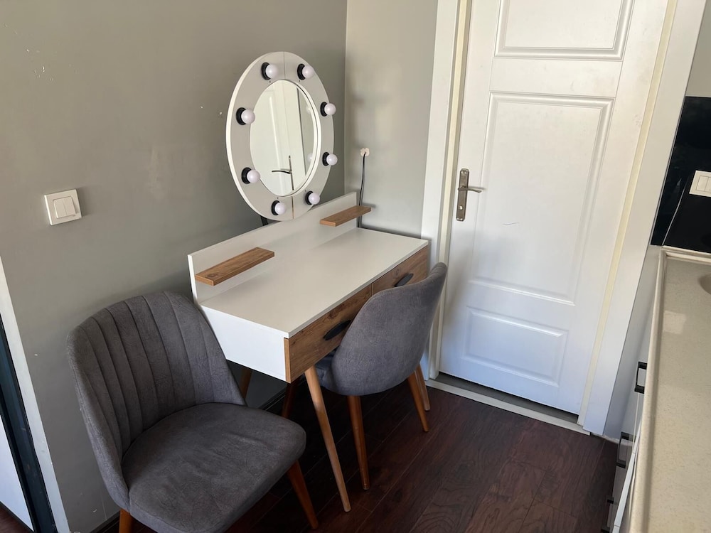 Middle Village Suite Hotel 39/39