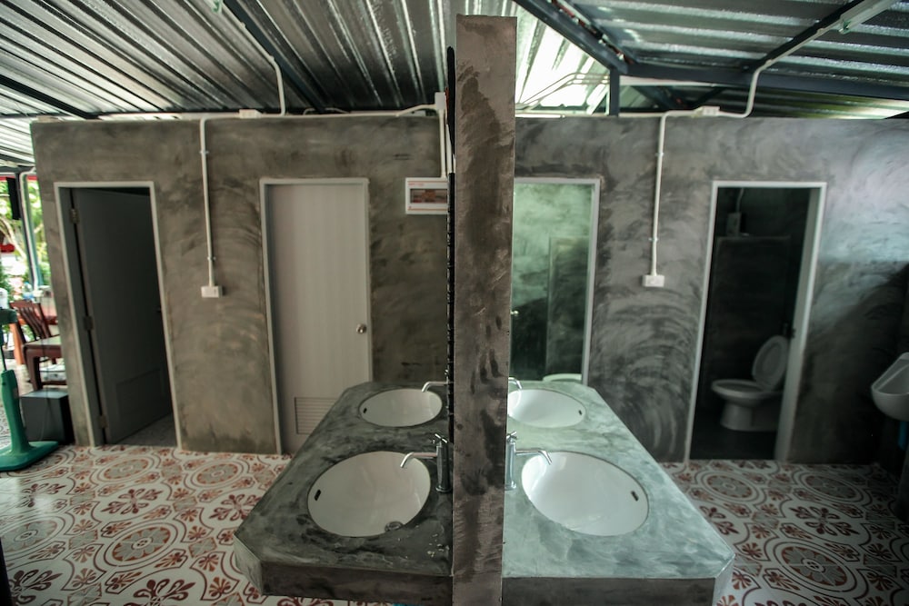 Khao Hin Tang Resort 40/40