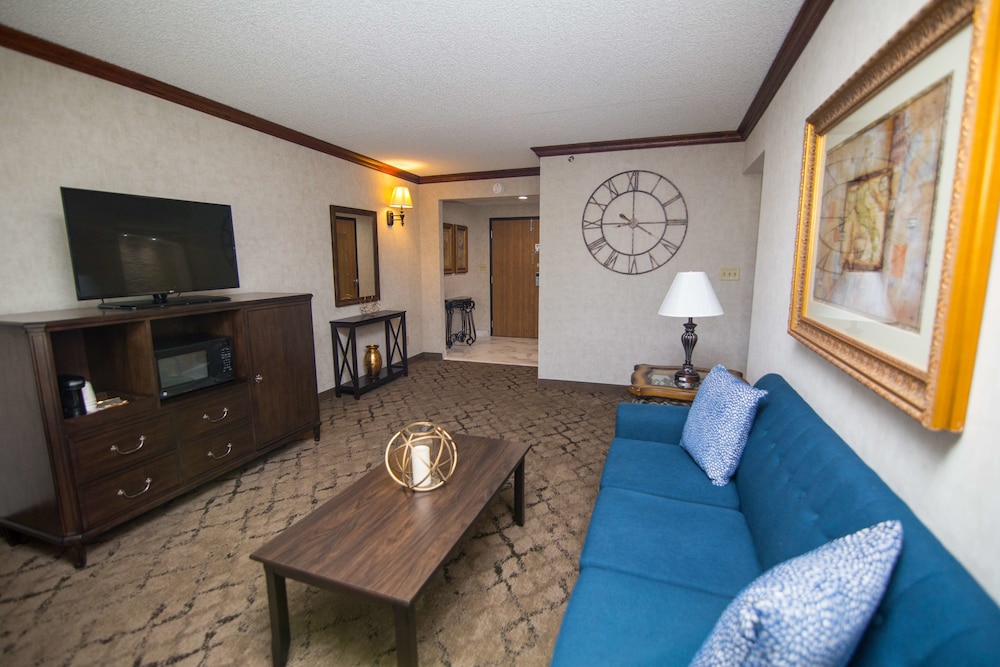 Best Western Plus Fairfield Executive Inn 51/67