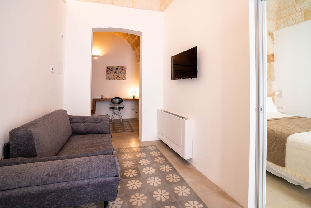Donna Domenica Boutique Suites 24/50