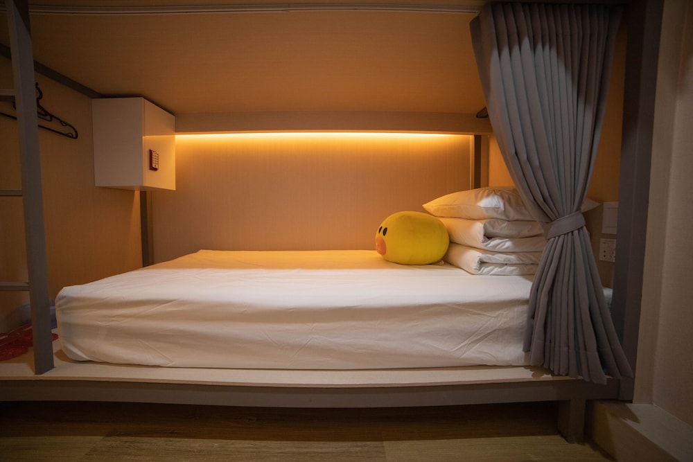 Calistar Hotel 18/50